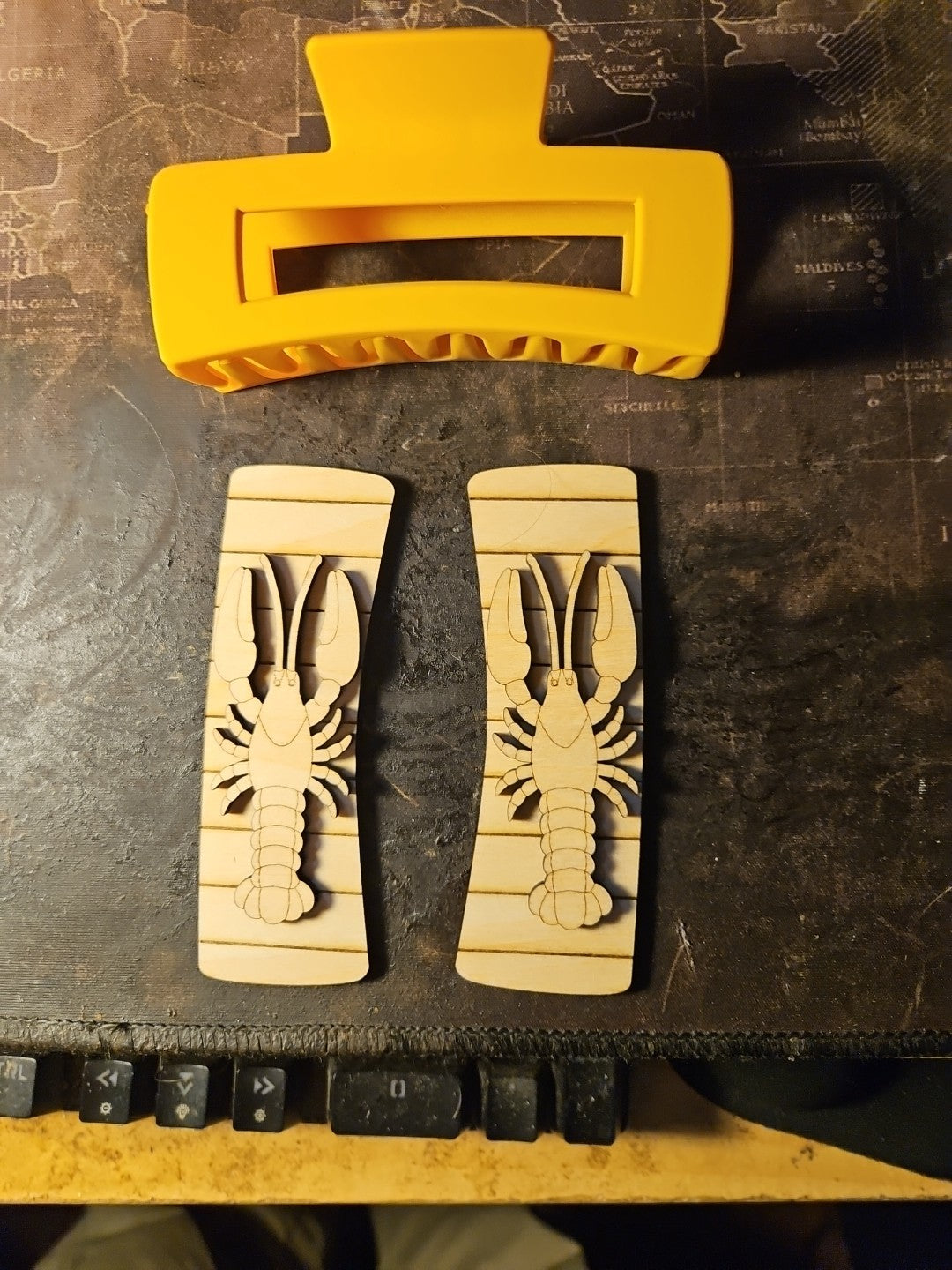 Handmade 3D Wood Cut Lobster On Beach Chair Hair Claw Clip 4"-  KIT